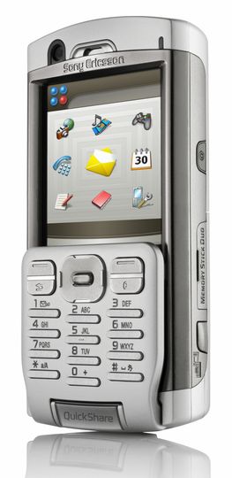 SE P990i, seitlich