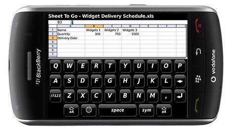 Blackberry Storm mit QWERTZ-Tastatur (Bild: Stormreviews)