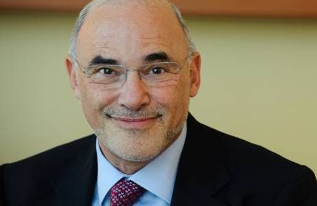 HP-Chef Leo Apotheker baut sein Unternehmen um und trennt sich von webOS
