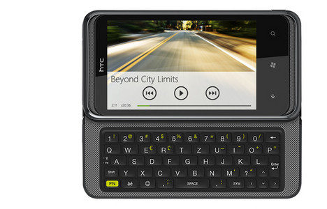 Das HTC 7 Pro ist das erste Smartphone in Deutschland mit Windows Phone 7 und QWERTZ-Tastatur