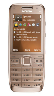 Das Nokia E52 beschleunigt auf 10,2 Mbit/s
