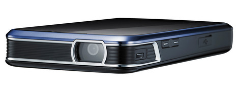 Das Samsung Beam I8520 wirft die Bilder an die Wand