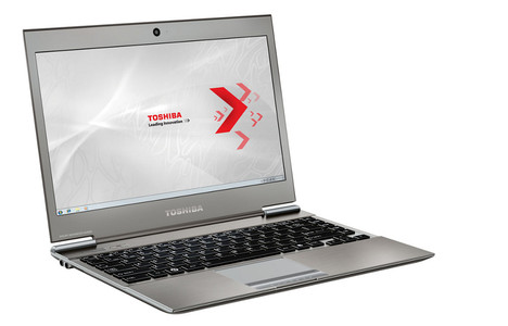 Das Toshiba Satellite Z830 wiegt nur 1,12 kg