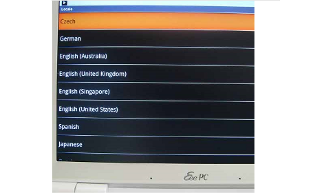 Matth�us Krzykowski und Daniel Hartmann haben testweise Android auf einem Eee-PC 1000H installiert